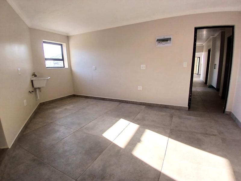 4 Bedroom Property for Sale in Stilbaai Wes Western Cape
